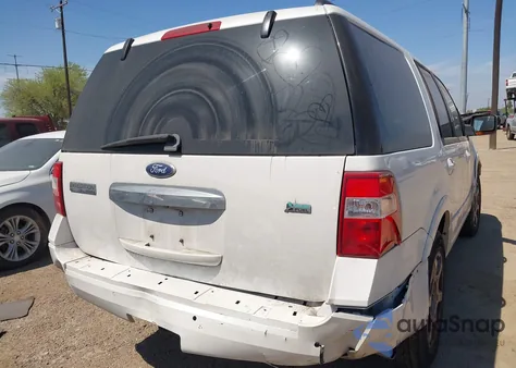 2013 Ford Expedition Limited z USA, uszkodzony, nr VIN 1FMJU1K59DEF30446